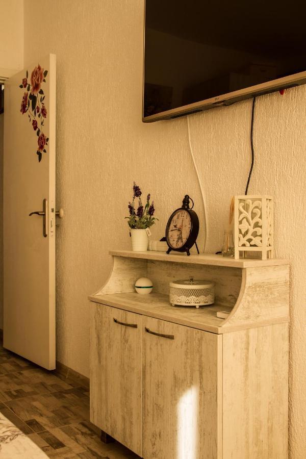 Апартамент Fleur Νεσέμπαρ Εξωτερικό φωτογραφία